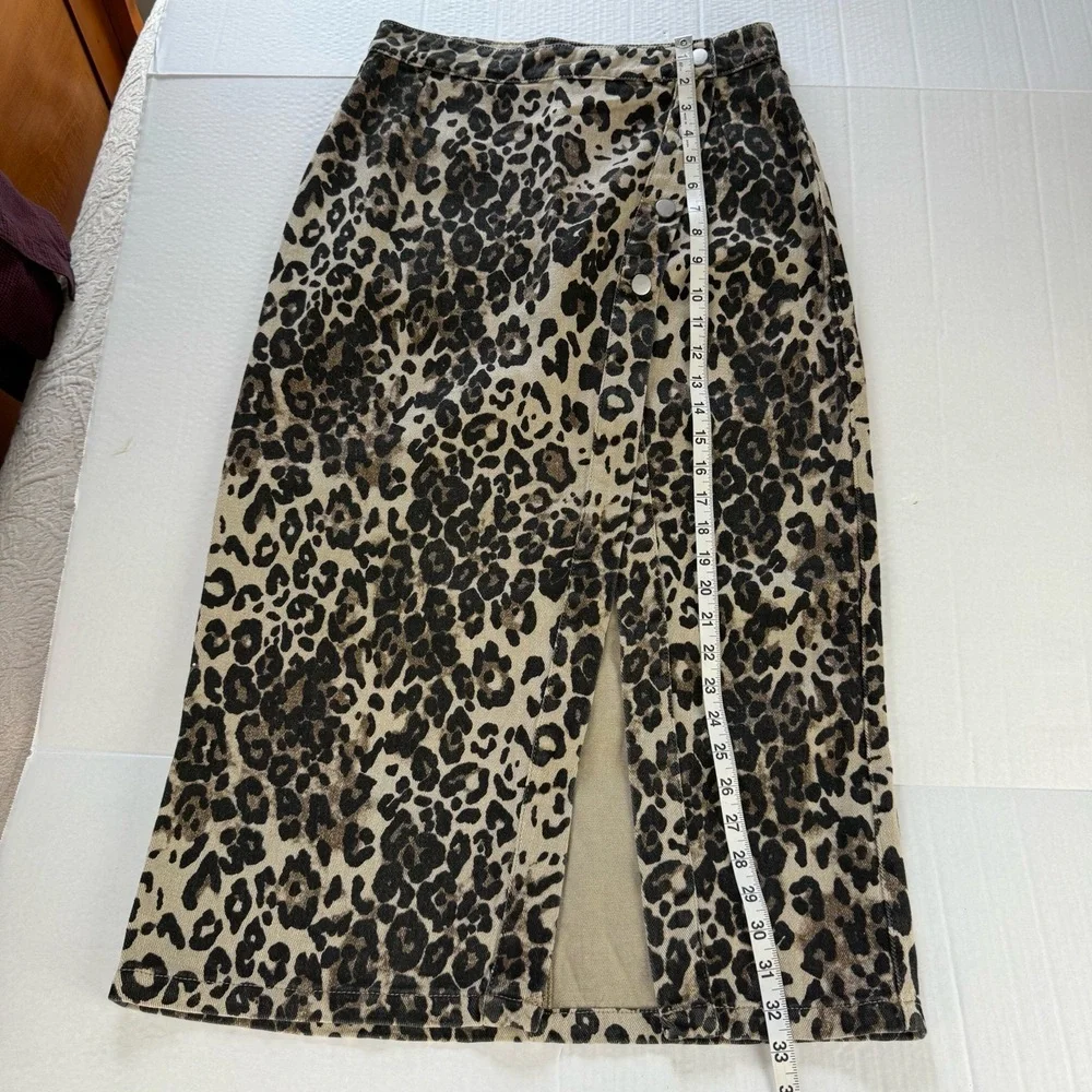 Mable Leopard‎ Print Button Closure Front Slit Asymmetrical Midi Skirt Medium